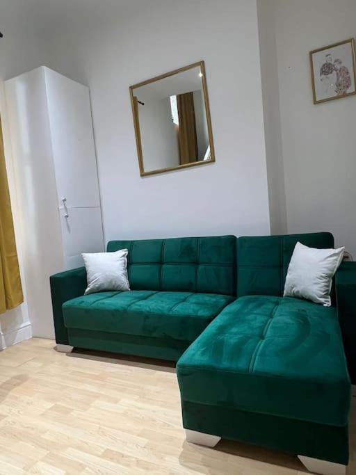 לונדון 001- Lovely 3-Bedroom Very Close To Oxford Street מראה חיצוני תמונה