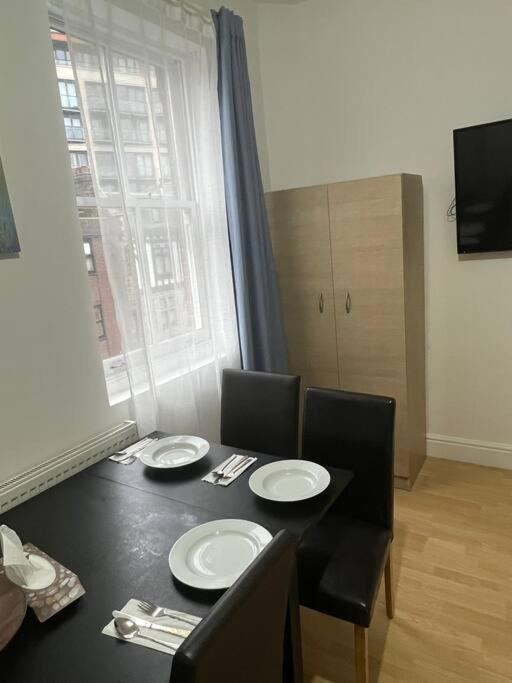 לונדון 001- Lovely 3-Bedroom Very Close To Oxford Street מראה חיצוני תמונה