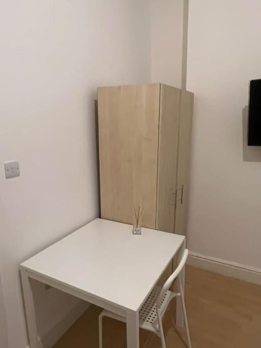 לונדון 001- Lovely 3-Bedroom Very Close To Oxford Street מראה חיצוני תמונה