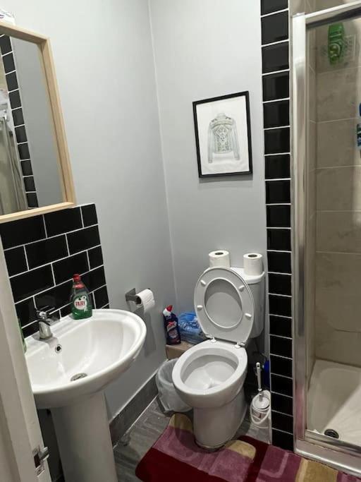 לונדון 001- Lovely 3-Bedroom Very Close To Oxford Street מראה חיצוני תמונה