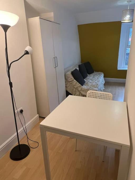 לונדון 001- Lovely 3-Bedroom Very Close To Oxford Street מראה חיצוני תמונה